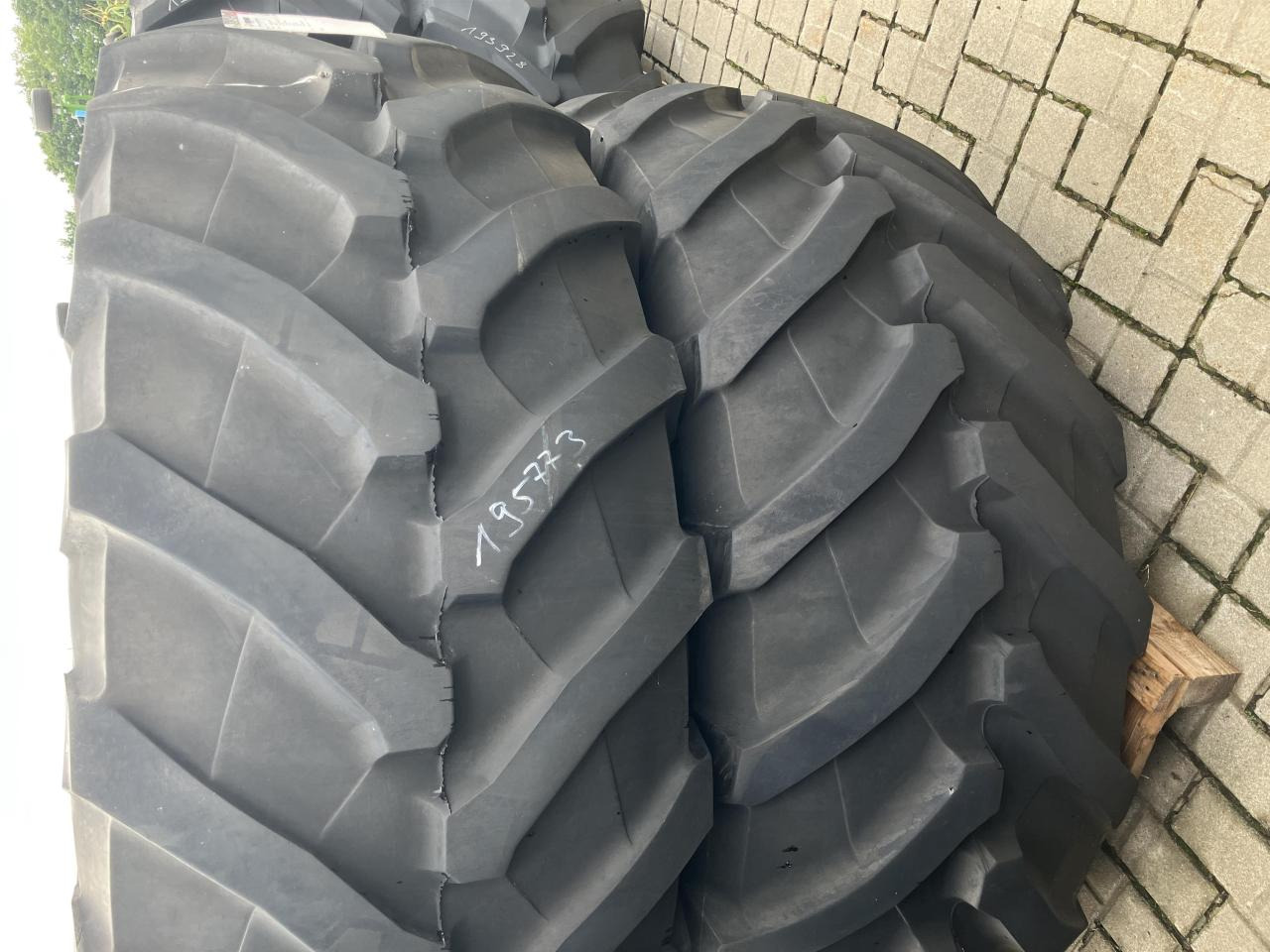 Trelleborg 710/75R42 - Ban untuk Peralatan pertanian: gambar 4 Trelleborg 710/75R42 - Ban untuk Peralatan pertanian: gambar 4