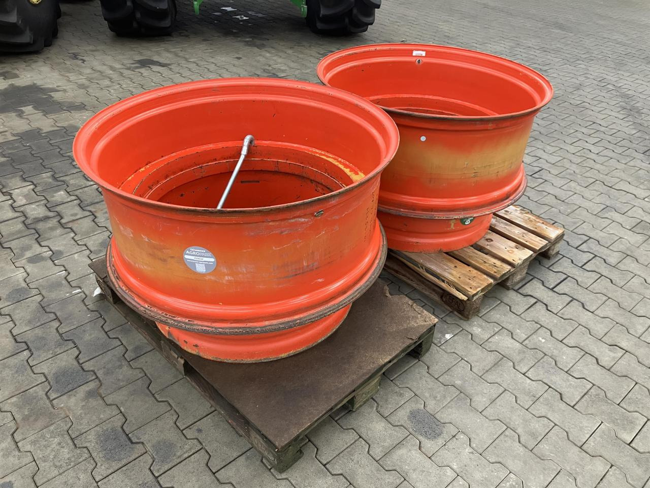 UNBEKANNT 38 Zoll - Ban untuk Peralatan pertanian: gambar 1 UNBEKANNT 38 Zoll - Ban untuk Peralatan pertanian: gambar 1