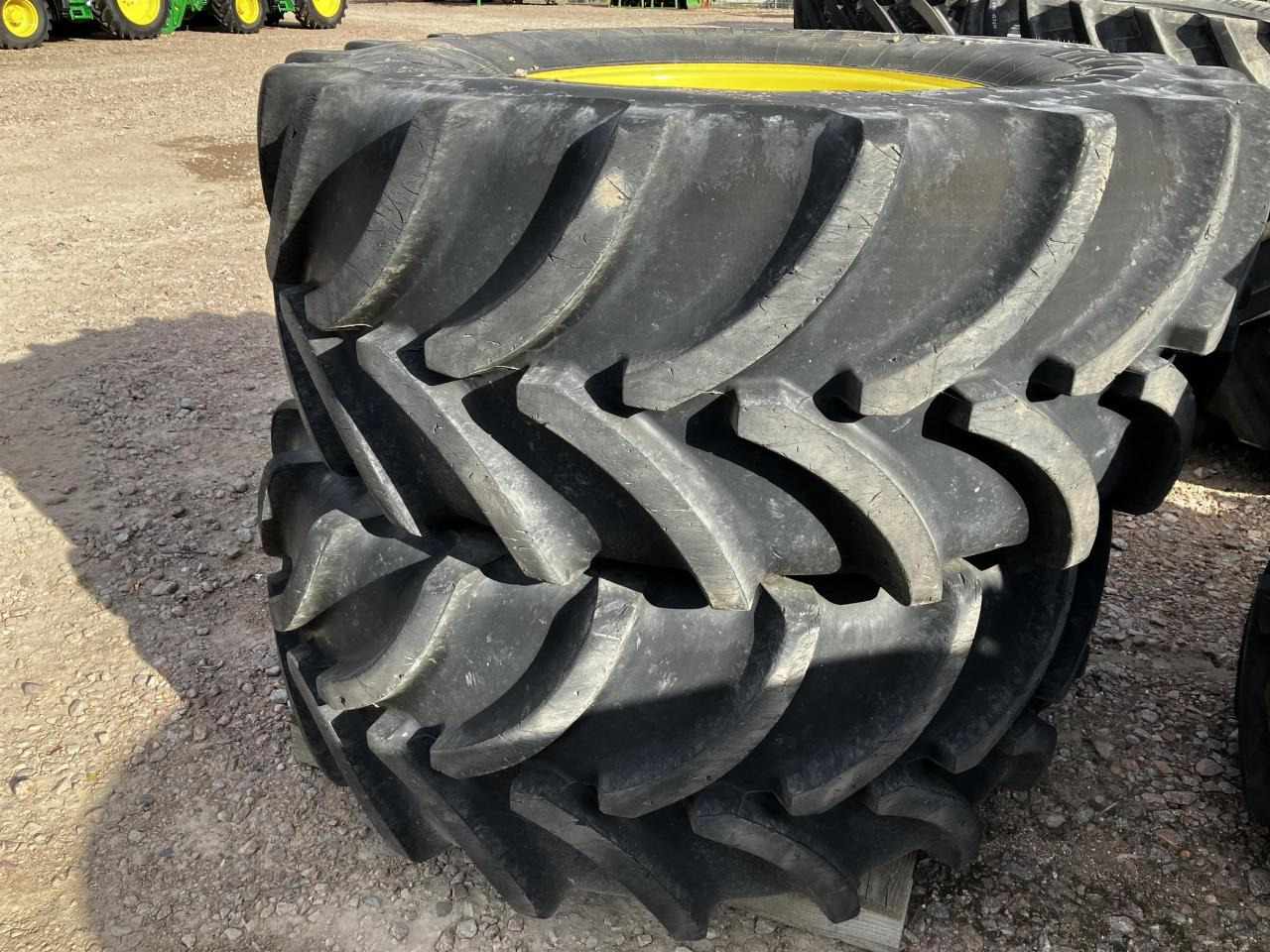 Vredestein 600/70R30 - Ban untuk Peralatan pertanian: gambar 1 Vredestein 600/70R30 - Ban untuk Peralatan pertanian: gambar 1