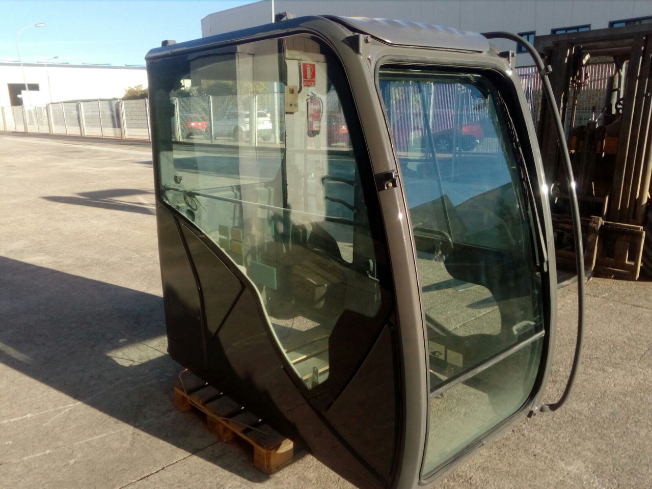 Cab ROPS HITACHI ZX270-3 ZX280-3 4665065 - Kabin untuk Peralatan konstruksi: gambar 5 Cab ROPS HITACHI ZX270-3 ZX280-3 4665065 - Kabin untuk Peralatan konstruksi: gambar 5