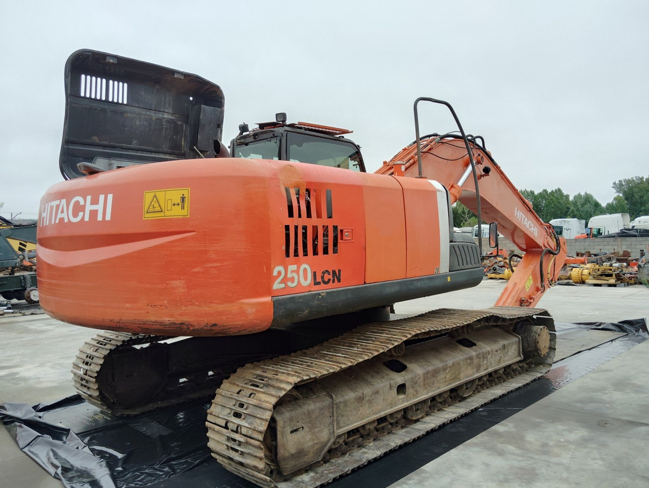 EXCAVADORA HITACHI ZX250LCN-3 - Ekskavator perayap: gambar 2 EXCAVADORA HITACHI ZX250LCN-3 - Ekskavator perayap: gambar 2