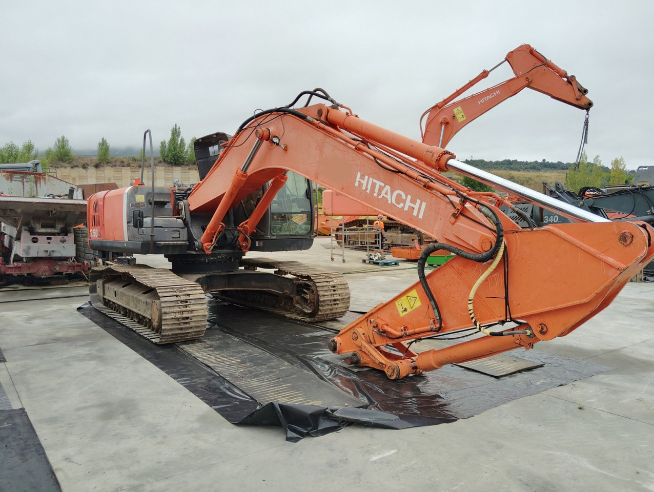 EXCAVADORA HITACHI ZX250LCN-3 - Ekskavator perayap: gambar 4 EXCAVADORA HITACHI ZX250LCN-3 - Ekskavator perayap: gambar 4