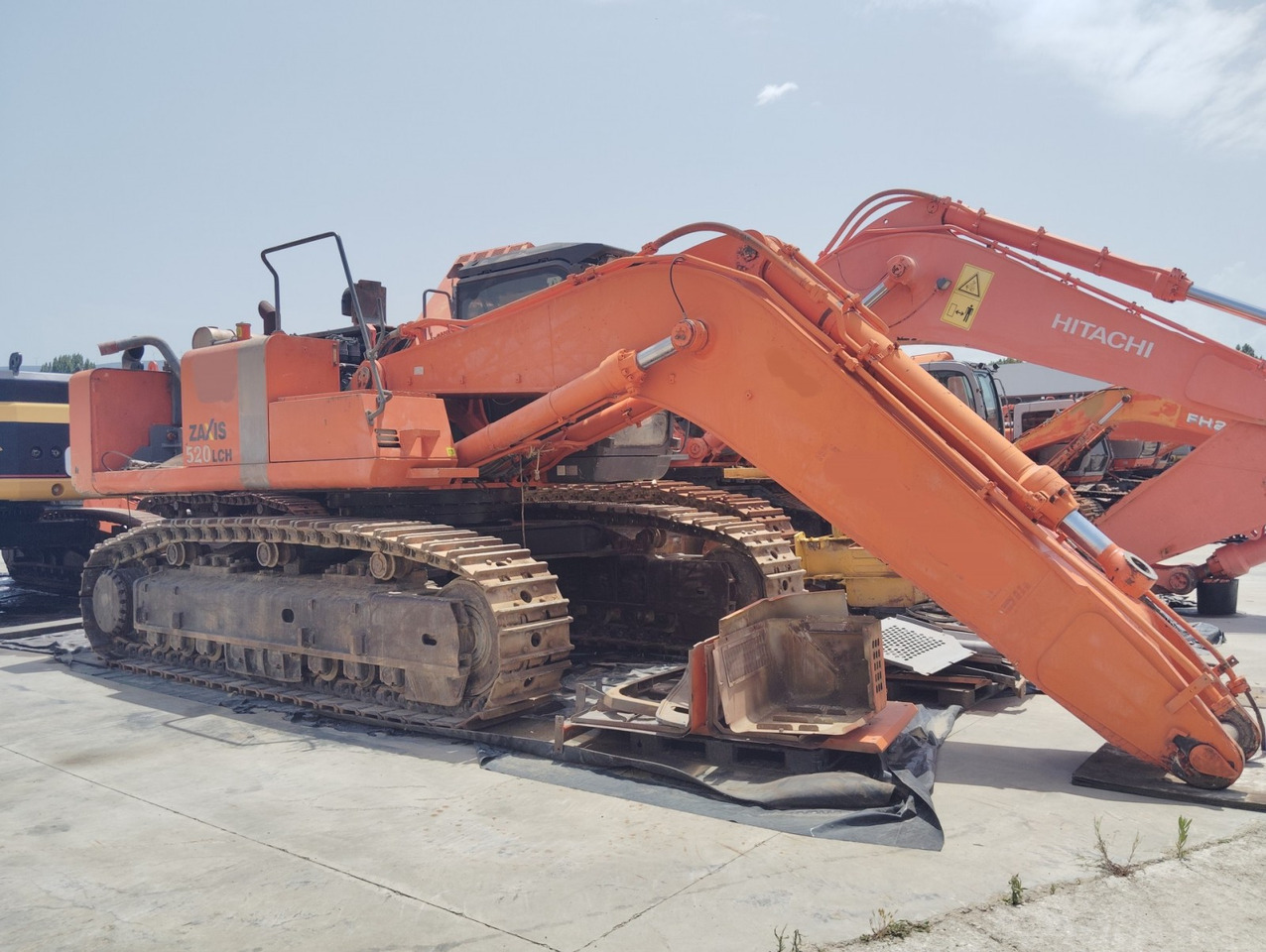 EXCAVADORA HITACHI ZX520LCH-3 - Ekskavator perayap: gambar 3 EXCAVADORA HITACHI ZX520LCH-3 - Ekskavator perayap: gambar 3