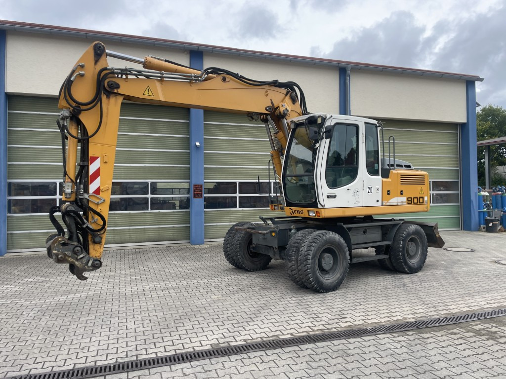 Liebherr A 900 C Litronic - Ekskavator roda: gambar 1 Liebherr A 900 C Litronic - Ekskavator roda: gambar 1