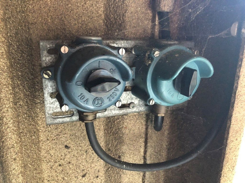 Kontainer pengiriman Container 40 ft container High Cube used Container: gambar 9