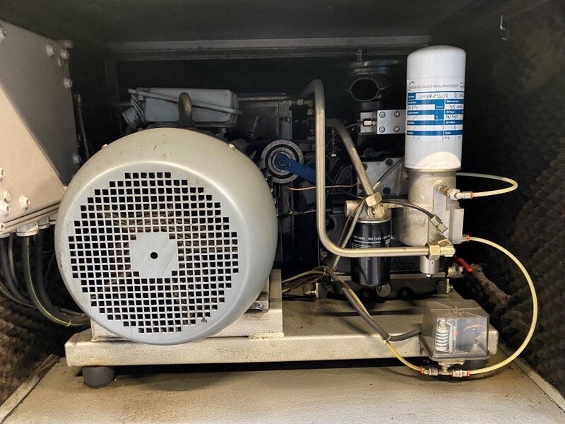Creemers RCN 15-60 15 kW 2000 L / min 10 Bar Elektrische Schroefcompressor - Kompresor udara: gambar 3 Creemers RCN 15-60 15 kW 2000 L / min 10 Bar Elektrische Schroefcompressor - Kompresor udara: gambar 3