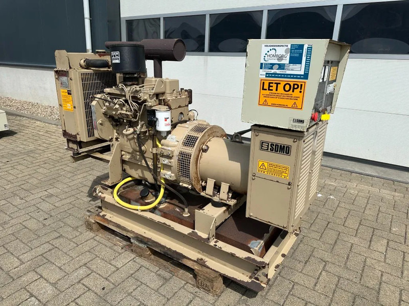 Cummins 4B3.9 SDMO Leroy Somer 40 kVA noodstroom generatorset 476 hours - Genset: gambar 2 Cummins 4B3.9 SDMO Leroy Somer 40 kVA noodstroom generatorset 476 hours - Genset: gambar 2