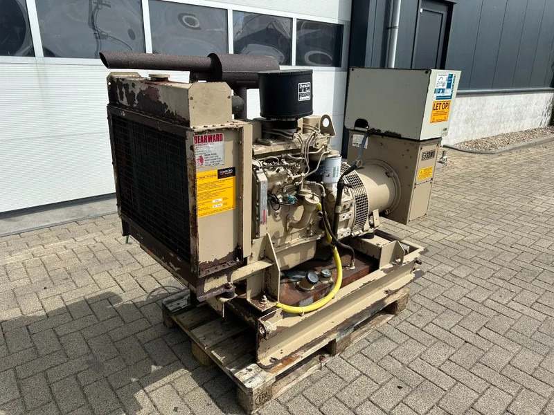 Cummins 4B3.9 SDMO Leroy Somer 40 kVA noodstroom generatorset 476 hours - Genset: gambar 4 Cummins 4B3.9 SDMO Leroy Somer 40 kVA noodstroom generatorset 476 hours - Genset: gambar 4