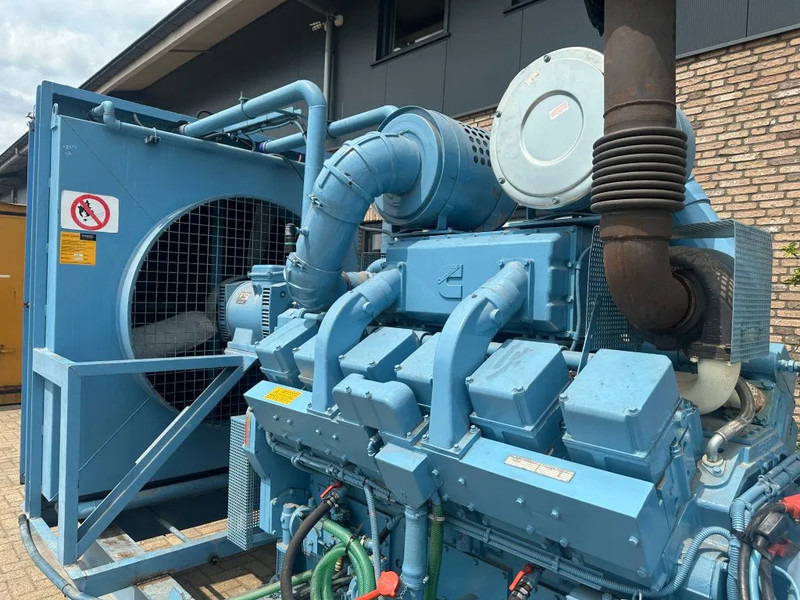 Cummins KTA 38 G1 Leroy Somer 800 kVA noodstroom generatorset as New ! 123 hours ! - Genset: gambar 3 Cummins KTA 38 G1 Leroy Somer 800 kVA noodstroom generatorset as New ! 123 hours ! - Genset: gambar 3