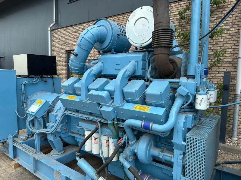 Cummins KTA 38 G1 Leroy Somer 800 kVA noodstroom generatorset as New ! 123 hours ! - Genset: gambar 5 Cummins KTA 38 G1 Leroy Somer 800 kVA noodstroom generatorset as New ! 123 hours ! - Genset: gambar 5