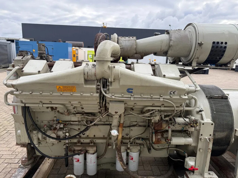 Cummins KTA 38 G5 Leroy Somer 1000 kVA noodstroom generatorset - Genset: gambar 5 Cummins KTA 38 G5 Leroy Somer 1000 kVA noodstroom generatorset - Genset: gambar 5