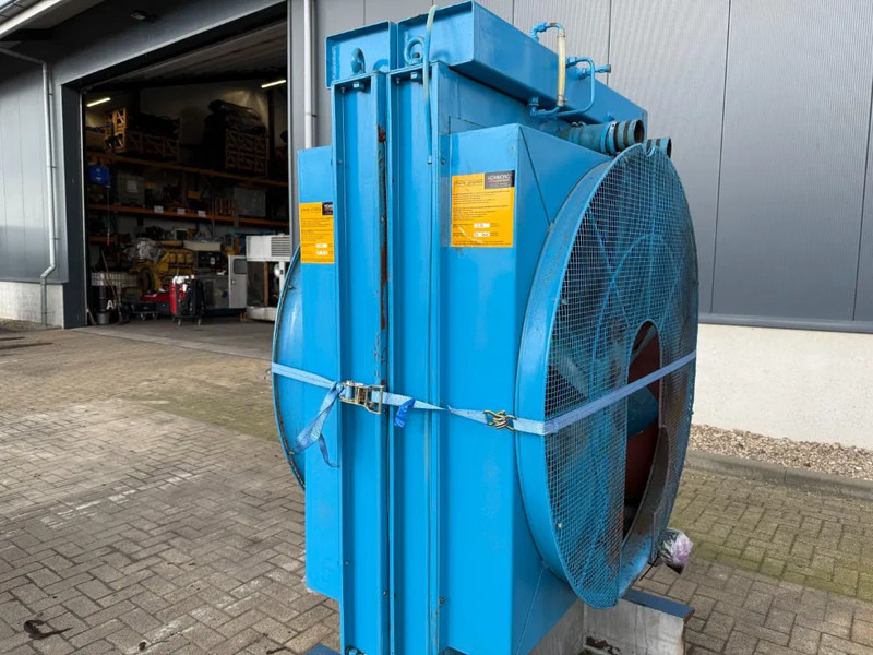 Cummins KTTA 19 G Radiateur Koeler Radiator 700 PK - Mesin untuk Peralatan untuk menangani material: gambar 4 Cummins KTTA 19 G Radiateur Koeler Radiator 700 PK - Mesin untuk Peralatan untuk menangani material: gambar 4