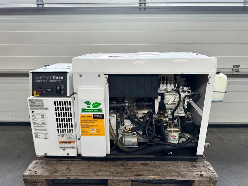 Cummins Onan MDKBP Kubota 4 cilinder Diesel 13.5 kVA Marine Silent generatorset - Genset: gambar 2 Cummins Onan MDKBP Kubota 4 cilinder Diesel 13.5 kVA Marine Silent generatorset - Genset: gambar 2