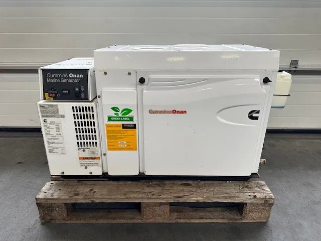 Cummins Onan MDKBP Kubota 4 cilinder Diesel 13.5 kVA Marine Silent generatorset - Genset: gambar 1 Cummins Onan MDKBP Kubota 4 cilinder Diesel 13.5 kVA Marine Silent generatorset - Genset: gambar 1