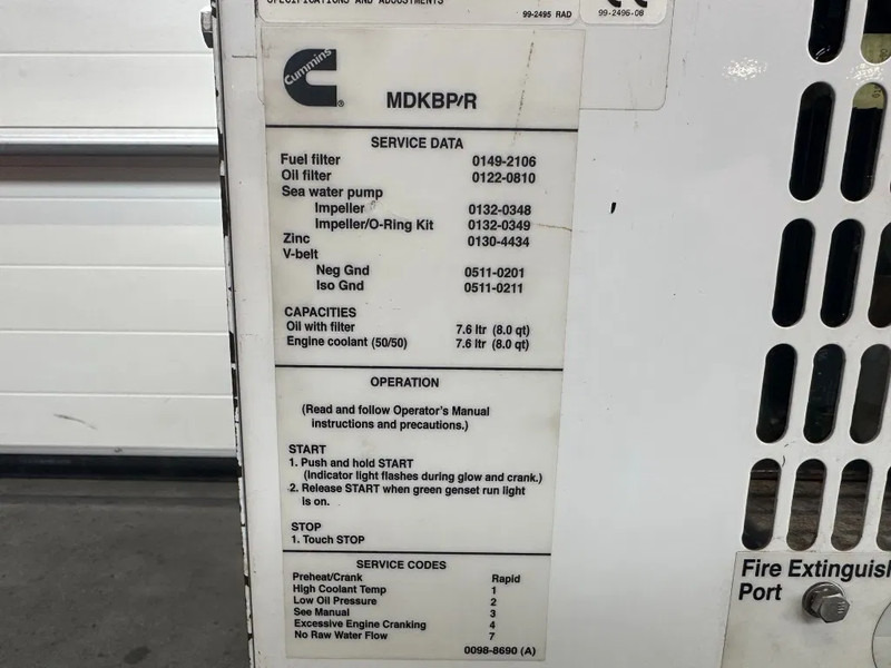 Cummins Onan MDKBP Kubota 4 cilinder Diesel 13.5 kVA Marine Silent generatorset - Genset: gambar 5 Cummins Onan MDKBP Kubota 4 cilinder Diesel 13.5 kVA Marine Silent generatorset - Genset: gambar 5