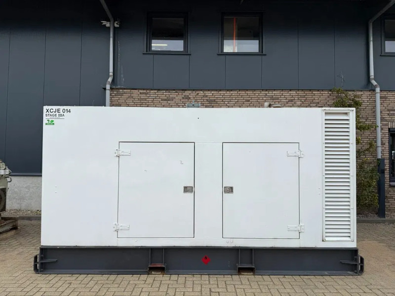 Cummins QSL9-G8 Stamford 300 kVA Supersilent Rental generatorset - Genset: gambar 3 Cummins QSL9-G8 Stamford 300 kVA Supersilent Rental generatorset - Genset: gambar 3