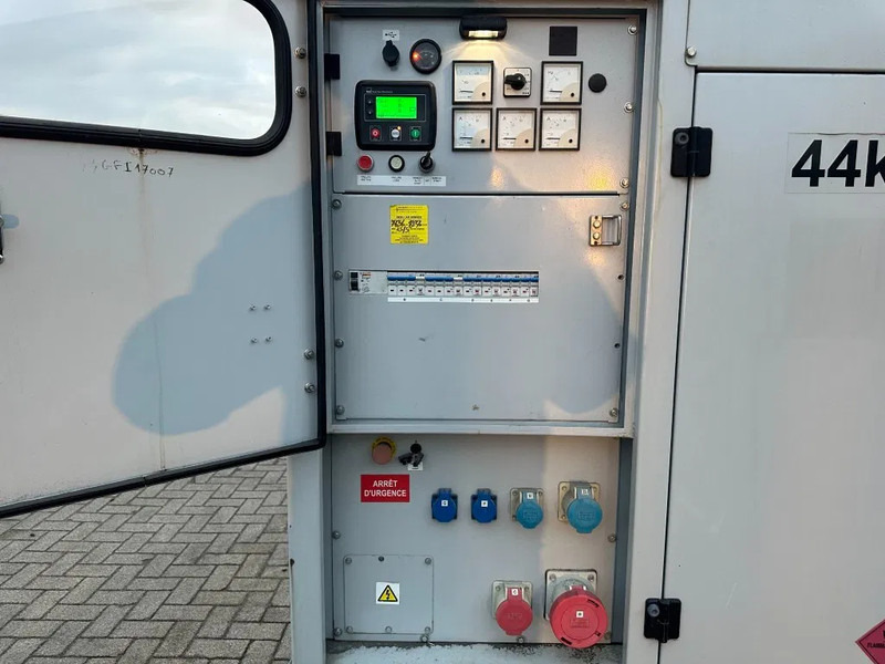 Europower EPUS44TDE Kubota Leroy Somer 44 kVA Supersilent Rental generatorset - Genset: gambar 2 Europower EPUS44TDE Kubota Leroy Somer 44 kVA Supersilent Rental generatorset - Genset: gambar 2