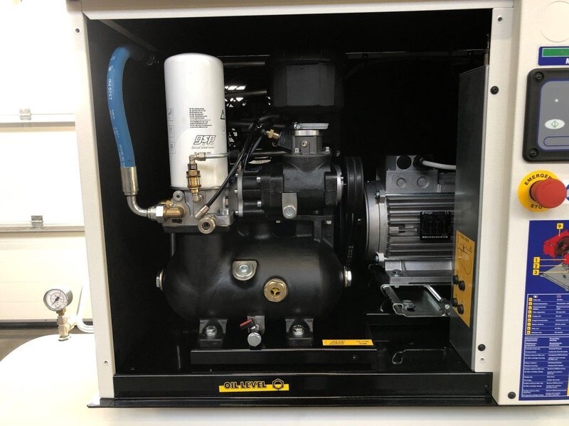 Fiac New Silver 10 / 300 Silent 7.5 kW 860 L / min 10 bar Elektrische Schroefcompressor met ketel - Kompresor udara: gambar 3 Fiac New Silver 10 / 300 Silent 7.5 kW 860 L / min 10 bar Elektrische Schroefcompressor met ketel - Kompresor udara: gambar 3