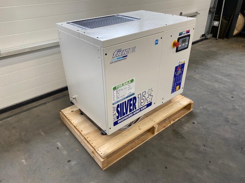 Fiac NewSilver 15 1430 L / min 11 kW 10 Bar Elektrische Schroefcompressor Nieuw ! - Kompresor udara: gambar 3 Fiac NewSilver 15 1430 L / min 11 kW 10 Bar Elektrische Schroefcompressor Nieuw ! - Kompresor udara: gambar 3