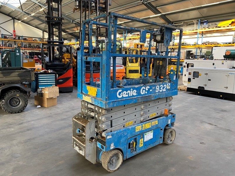 Genie GS 1932 Elektrische Schaarhoogwerker 7.8 meter werkhoogte 538 uur ! - Scissor lifts: gambar 4 Genie GS 1932 Elektrische Schaarhoogwerker 7.8 meter werkhoogte 538 uur ! - Scissor lifts: gambar 4