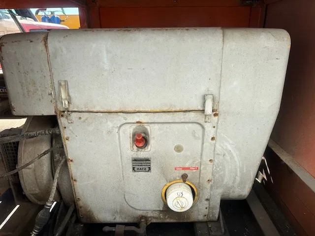 Hatz 3L30C Leroy Somer 15 kVA Silent generatorset - Genset: gambar 5 Hatz 3L30C Leroy Somer 15 kVA Silent generatorset - Genset: gambar 5