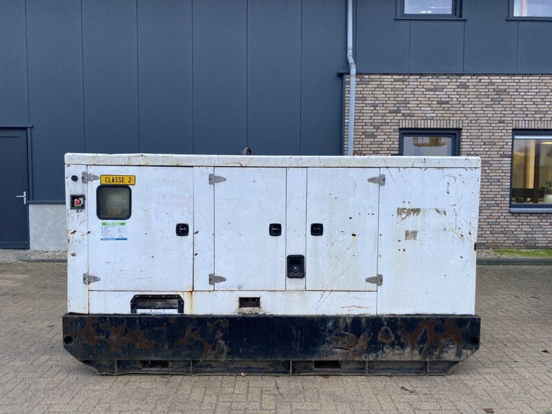Himoinsa HFW 200 Iveco NEF 67 Stamford 200 kVA Silent generatorset - Genset: gambar 1 Himoinsa HFW 200 Iveco NEF 67 Stamford 200 kVA Silent generatorset - Genset: gambar 1