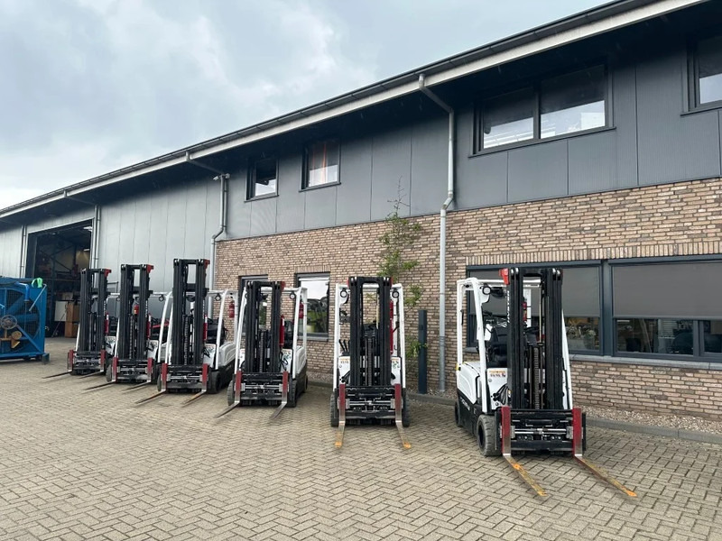 Forklift listrik Hyster J1.8XN MWB 1.8 ton Triplex Freelift Sideshift Positioner Elektra Heftruck Accu 2023: gambar 19