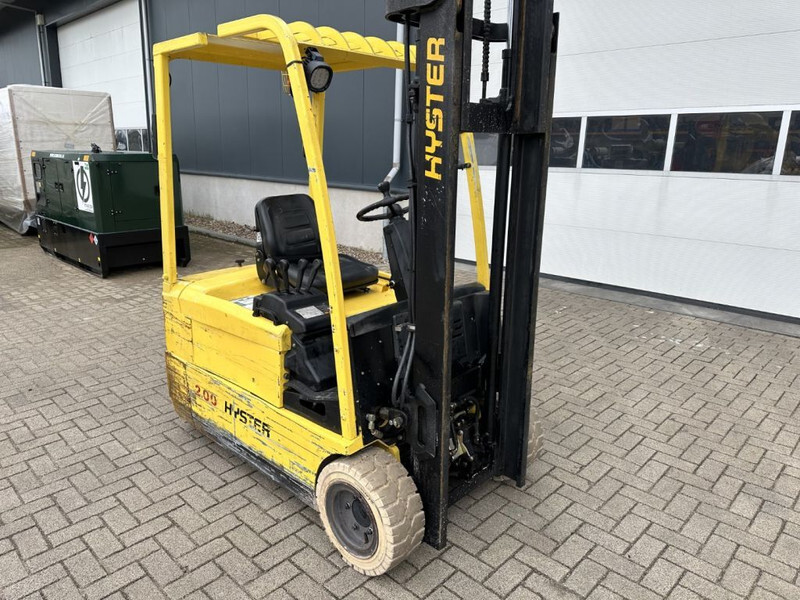 Hyster J2.00XMI 2 ton Triplex Freelift Sideshift Elektra Heftruck accu 2012 - Forklift listrik: gambar 5 Hyster J2.00XMI 2 ton Triplex Freelift Sideshift Elektra Heftruck accu 2012 - Forklift listrik: gambar 5