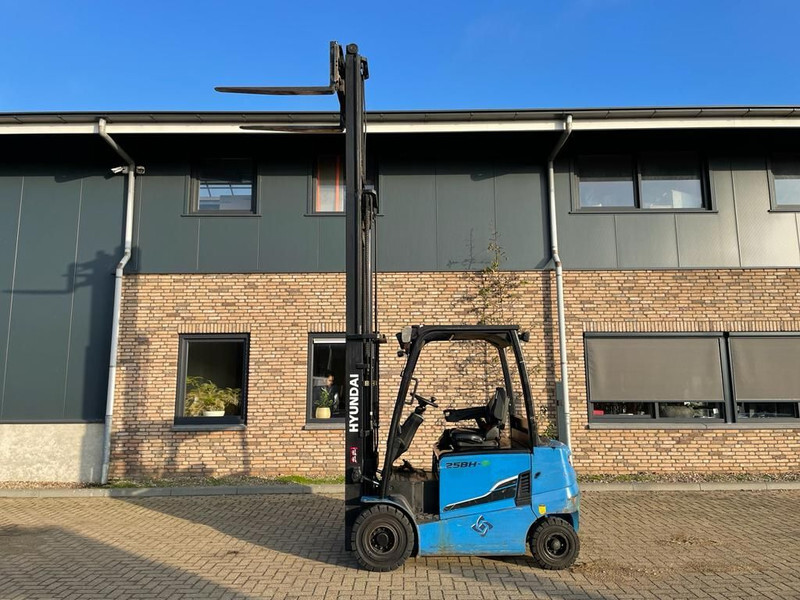 Hyundai 25BH-9 Elektra 2.5 ton Triplex Freelift Sideshift Heftruck - Forklift listrik: gambar 5 Hyundai 25BH-9 Elektra 2.5 ton Triplex Freelift Sideshift Heftruck - Forklift listrik: gambar 5