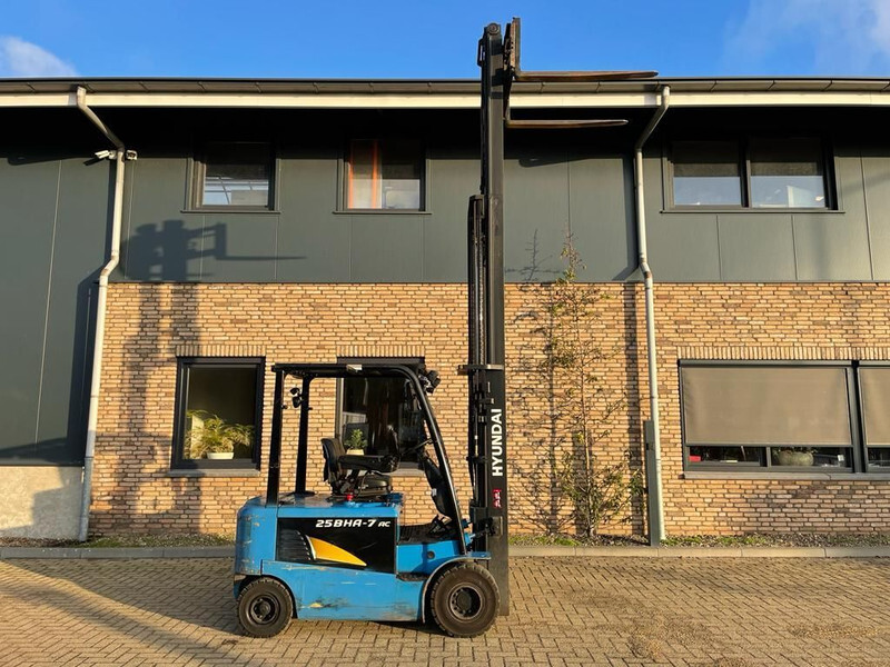 Hyundai 25BHA-7 2.5 ton Triplex Freelift Sideshift Elektra Heftruck - Forklift listrik: gambar 2 Hyundai 25BHA-7 2.5 ton Triplex Freelift Sideshift Elektra Heftruck - Forklift listrik: gambar 2