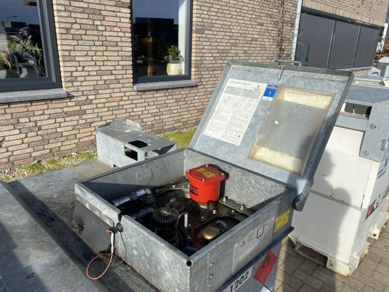 Tangki penyimpanan IBC Rietberg 1000 liter IBC Dieseltank Gegalvaniseerd: gambar 16
