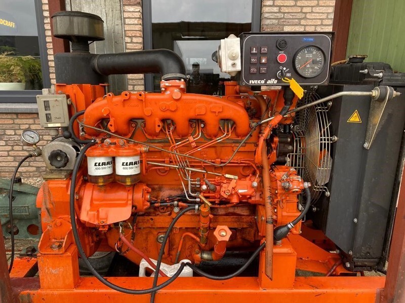 Iveco 8061 I 25.00 Waterpomp Caprari 144 m3 / h 12 Bar Mobiele Beregenings pompset - Pompa air: gambar 4 Iveco 8061 I 25.00 Waterpomp Caprari 144 m3 / h 12 Bar Mobiele Beregenings pompset - Pompa air: gambar 4