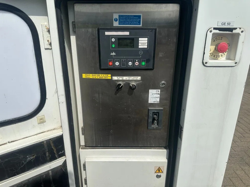 Iveco FPT NEF45 SM1A.A004 Stamford 60 kVA Silent Rental generatorset - Genset: gambar 3 Iveco FPT NEF45 SM1A.A004 Stamford 60 kVA Silent Rental generatorset - Genset: gambar 3