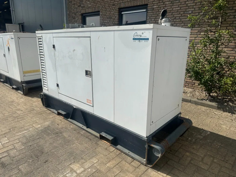 Iveco FPT NEF45 SM1A.A004 Stamford 60 kVA Silent Rental generatorset - Genset: gambar 5 Iveco FPT NEF45 SM1A.A004 Stamford 60 kVA Silent Rental generatorset - Genset: gambar 5