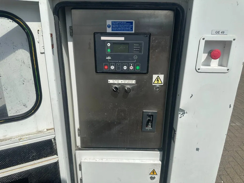 Iveco FPT NEF45 SM1A.A004 Stamford 60 kVA Silent Rental generatorset - Genset: gambar 4 Iveco FPT NEF45 SM1A.A004 Stamford 60 kVA Silent Rental generatorset - Genset: gambar 4