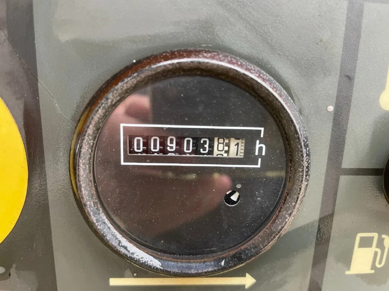 Kaeser M27 Kubota 2,7 m3 / min 7 Bar 18 kW Mobiele Silent Diesel Compressor - Kompresor udara: gambar 5 Kaeser M27 Kubota 2,7 m3 / min 7 Bar 18 kW Mobiele Silent Diesel Compressor - Kompresor udara: gambar 5