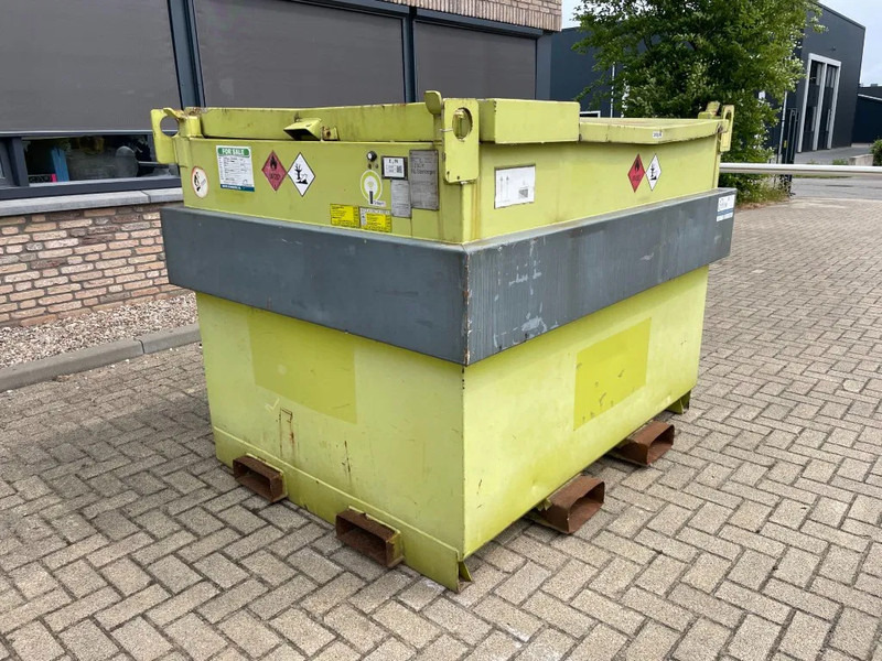 Kiwa IBC Steenbergen 2000 liter Dieseltank met Handpomp Milieutank - Tangki penyimpanan: gambar 2 Kiwa IBC Steenbergen 2000 liter Dieseltank met Handpomp Milieutank - Tangki penyimpanan: gambar 2