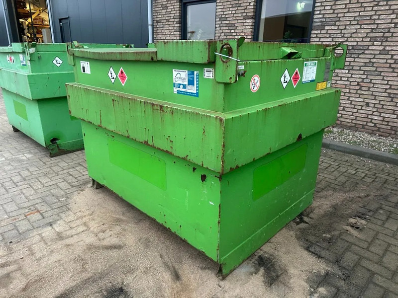 Kiwa IBC Steenbergen 2000 liter Dieseltank met handpomp Milieutank - Tangki penyimpanan: gambar 2 Kiwa IBC Steenbergen 2000 liter Dieseltank met handpomp Milieutank - Tangki penyimpanan: gambar 2