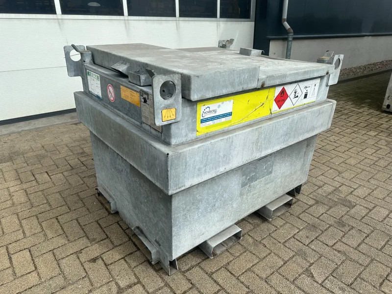 Kiwa IBC Steenbergen 750 liter Dieseltank met Handpomp Milieutank Gegalvaniseerd - Tangki penyimpanan: gambar 2 Kiwa IBC Steenbergen 750 liter Dieseltank met Handpomp Milieutank Gegalvaniseerd - Tangki penyimpanan: gambar 2