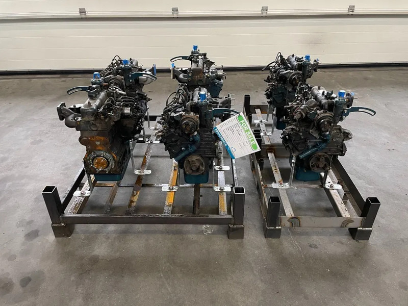 Kubota D722 dieselmotor 3 cilinder 18 PK (4stuks!) - Mesin untuk Peralatan untuk menangani material: gambar 2 Kubota D722 dieselmotor 3 cilinder 18 PK (4stuks!) - Mesin untuk Peralatan untuk menangani material: gambar 2