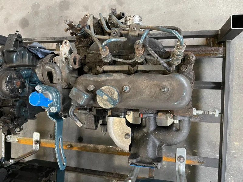 Kubota D722 dieselmotor 3 cilinder 18 PK (4stuks!) - Mesin untuk Peralatan untuk menangani material: gambar 4 Kubota D722 dieselmotor 3 cilinder 18 PK (4stuks!) - Mesin untuk Peralatan untuk menangani material: gambar 4