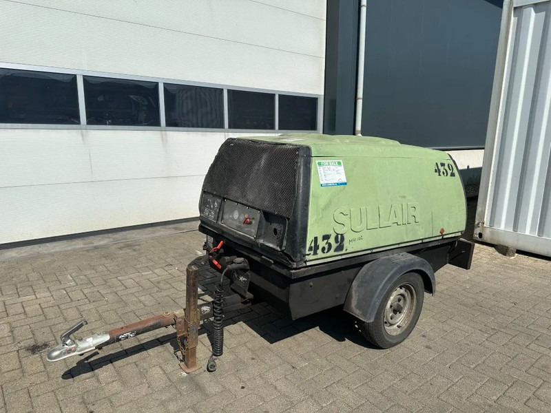 Kubota V2203 Sullair K65 Mobiele Diesel Compressor 3.7 m3 / min 30 kW 7 Bar - Kompresor udara: gambar 2 Kubota V2203 Sullair K65 Mobiele Diesel Compressor 3.7 m3 / min 30 kW 7 Bar - Kompresor udara: gambar 2