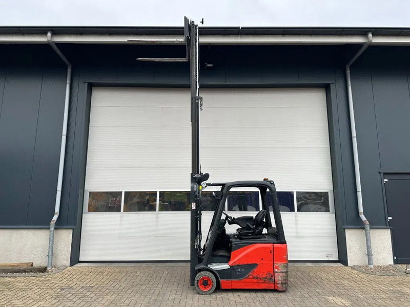 Linde E16H-02 1.6 ton Triplex Freelift Sideshift Elektra Heftruck 2016 - Forklift listrik: gambar 2 Linde E16H-02 1.6 ton Triplex Freelift Sideshift Elektra Heftruck 2016 - Forklift listrik: gambar 2