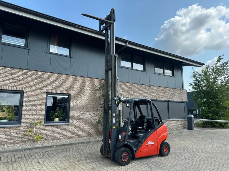 Linde H25T 2.5 ton Triplex Freelift Sideshift LPG Heftruck - Forklift LPG: gambar 2 Linde H25T 2.5 ton Triplex Freelift Sideshift LPG Heftruck - Forklift LPG: gambar 2