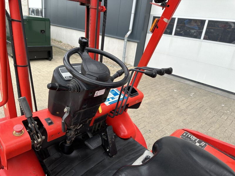 Manitou ME425-80V 2.5 ton Triplex Freelift Sideshift Elektra Heftruck - Forklift listrik: gambar 5 Manitou ME425-80V 2.5 ton Triplex Freelift Sideshift Elektra Heftruck - Forklift listrik: gambar 5