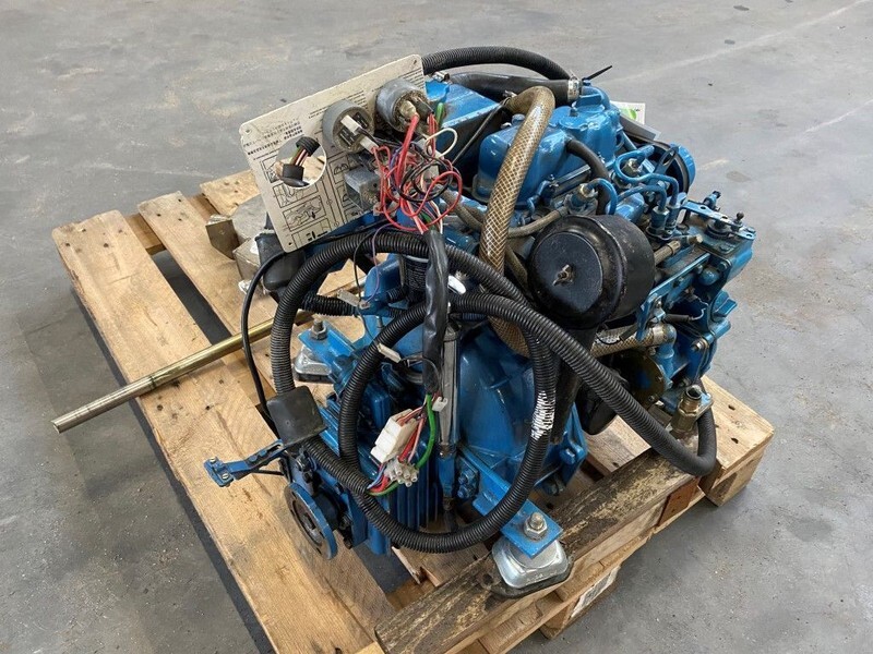 Mesin Mitsubishi Solé L2E 11 PK diesel marine motor met keerkoppeling: gambar 5