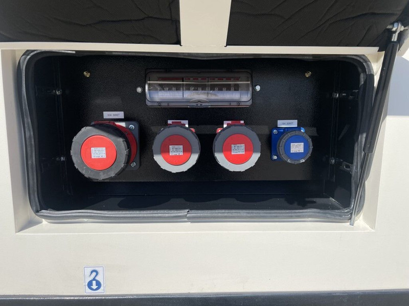 Perkins Nieuwe K-Line 66 kVA silent Rental Version! - Genset: gambar 5 Perkins Nieuwe K-Line 66 kVA silent Rental Version! - Genset: gambar 5
