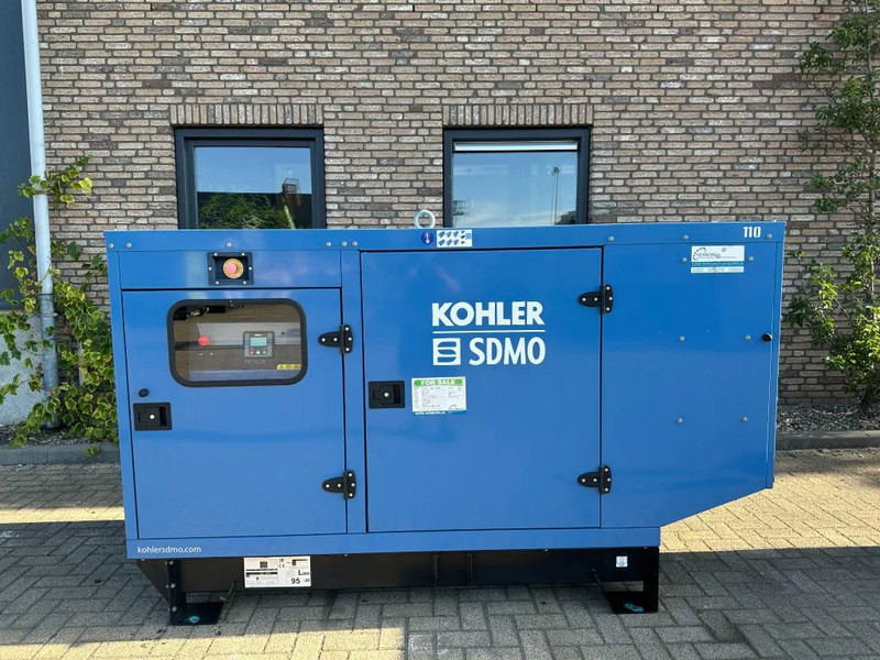 SDMO J110K John Deere 110 kVa silent noodstroom generatorset as New ! 40 hours ! - Genset: gambar 1 SDMO J110K John Deere 110 kVa silent noodstroom generatorset as New ! 40 hours ! - Genset: gambar 1