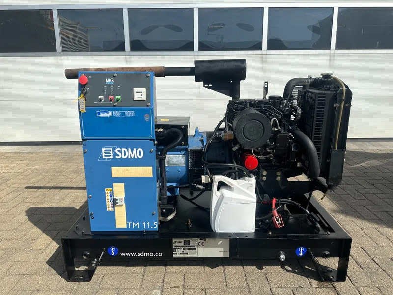 SDMO TM11.5KM Mitsubishi Mecc Alte Spa 16 kVA generatorset - Genset: gambar 1 SDMO TM11.5KM Mitsubishi Mecc Alte Spa 16 kVA generatorset - Genset: gambar 1