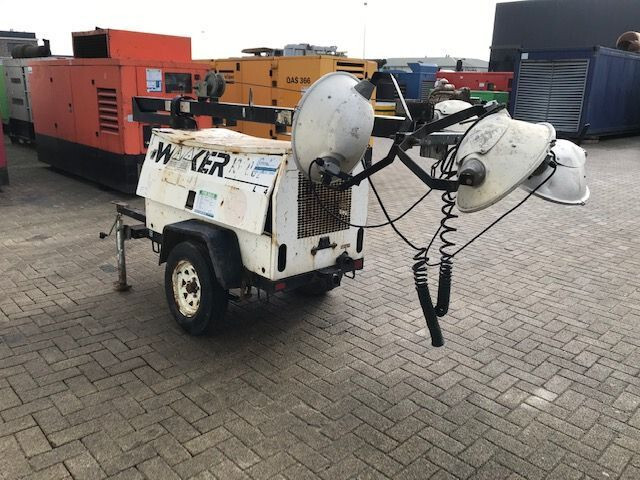 Wacker LTC4L Lombardini Diesel Mobiele light tower lichtmast aggregaat - Menara penerangan: gambar 4 Wacker LTC4L Lombardini Diesel Mobiele light tower lichtmast aggregaat - Menara penerangan: gambar 4